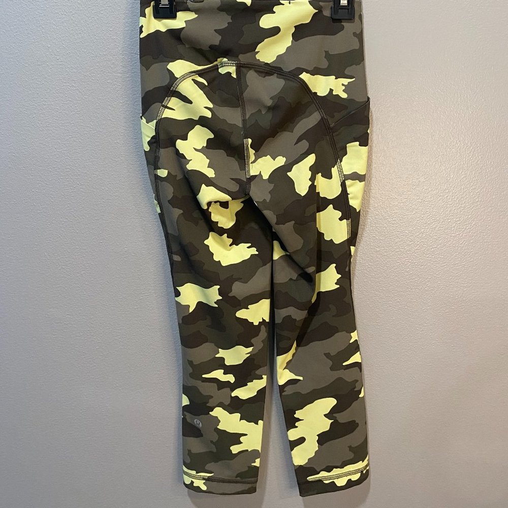 Lululemon cropped camo leggings